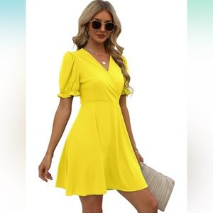 Fun yellow a line dress ☀️